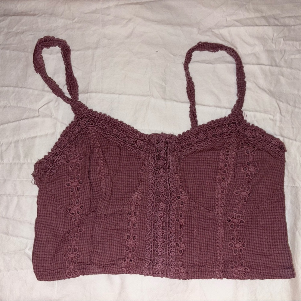 Lace Trimmed Mauve Crop Top